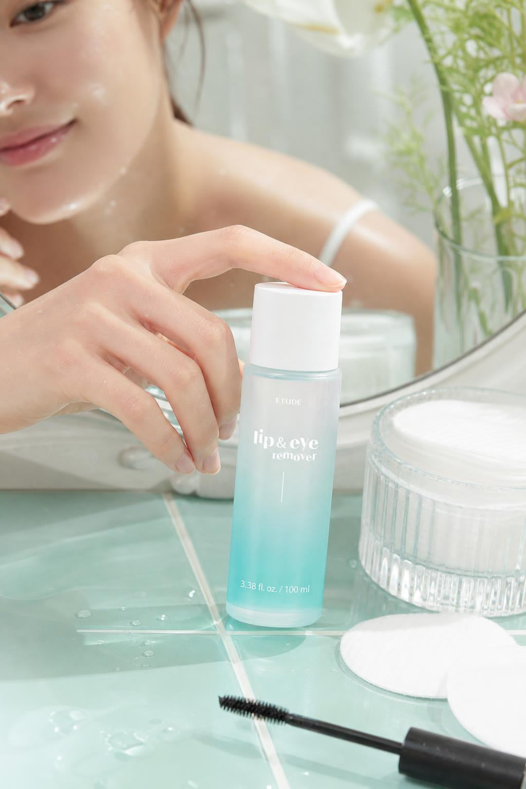 Lip & Eye Remover
