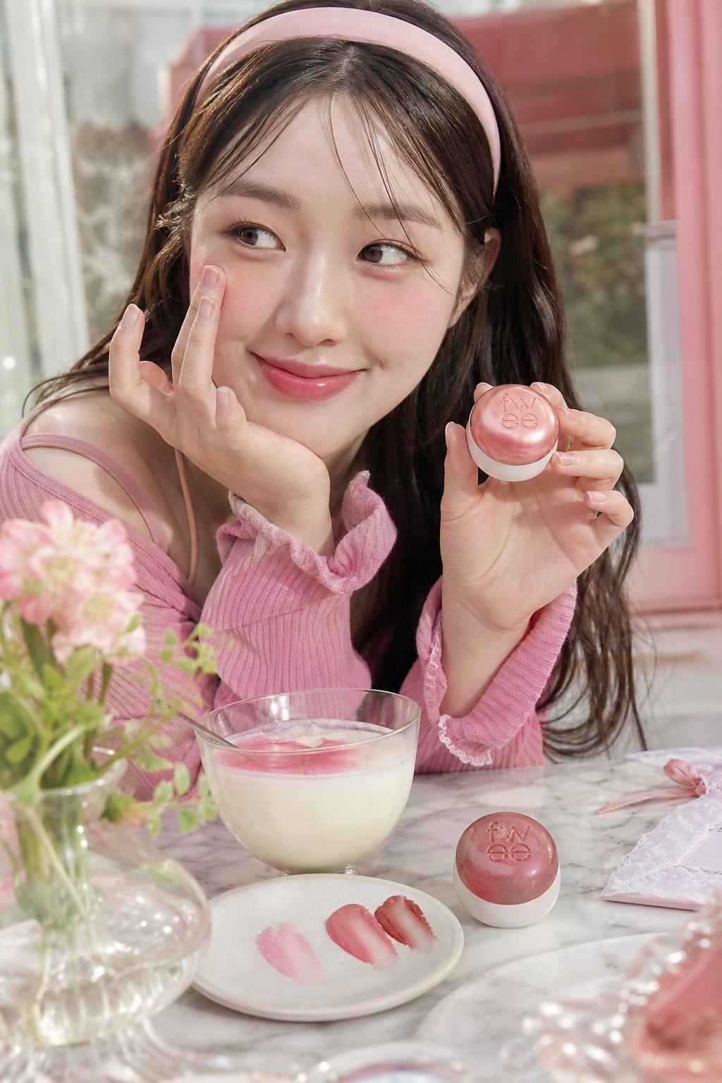 fwee Lip & Cheek Blurry Pudding Pot