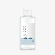 Round Lab 1025 Dokdo Toner 200ml clear bottle with white label on a plain light background